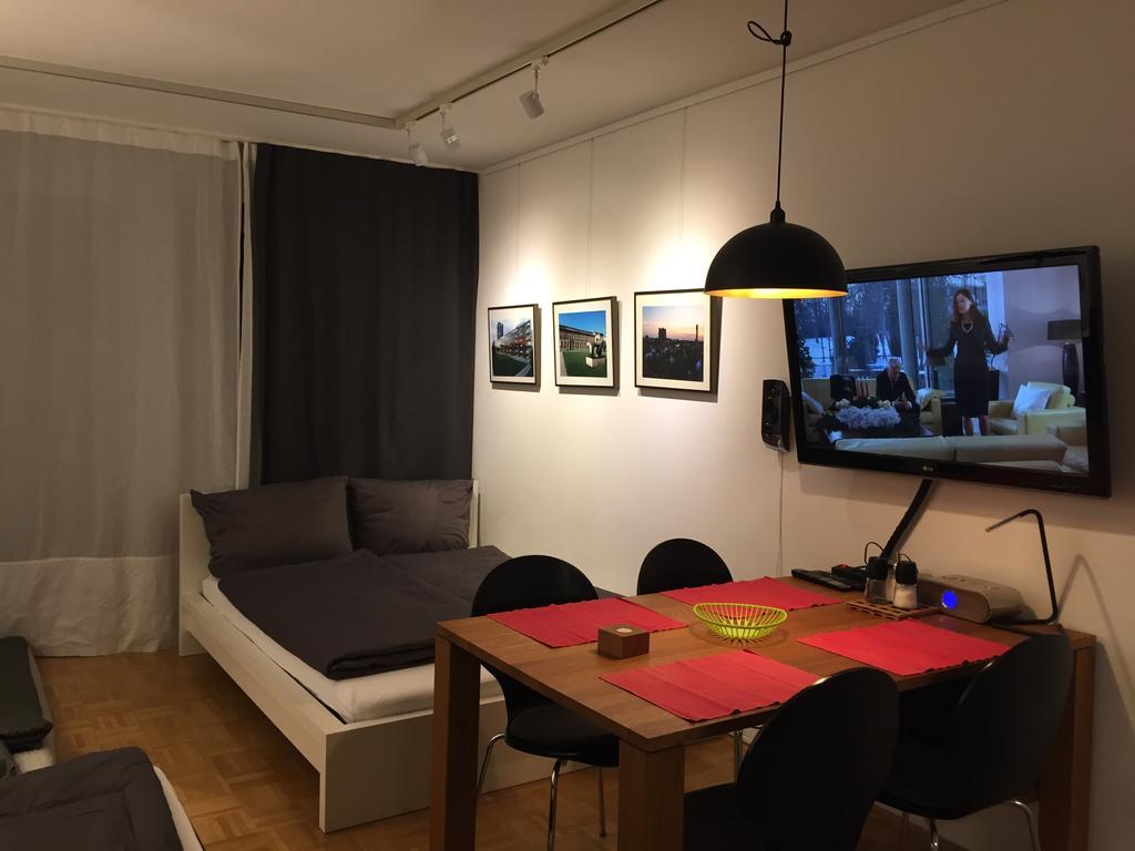 Apartment Schwabing/Olympic Park/Bmw Monaco di Baviera Esterno foto
